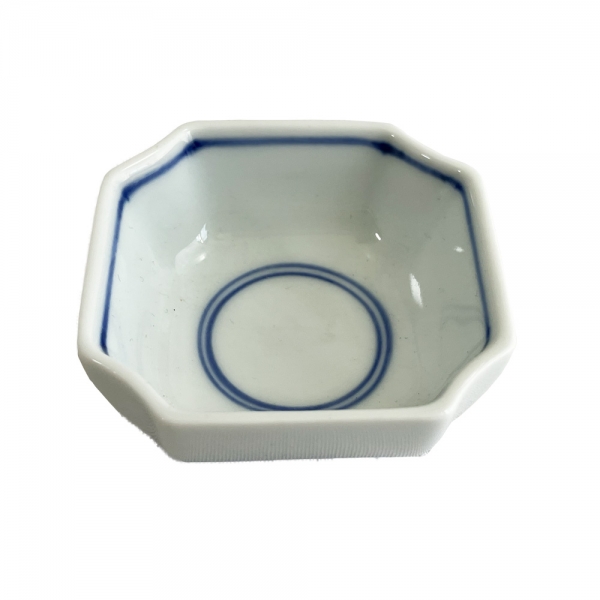 見込輪隅切小付