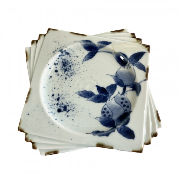 染付柘榴（ざくろ）紙敷皿